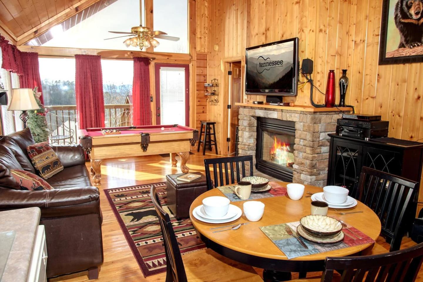 Views I Mins To Dollywood I Hot Tub I Pool Table Sevierville Exterior foto