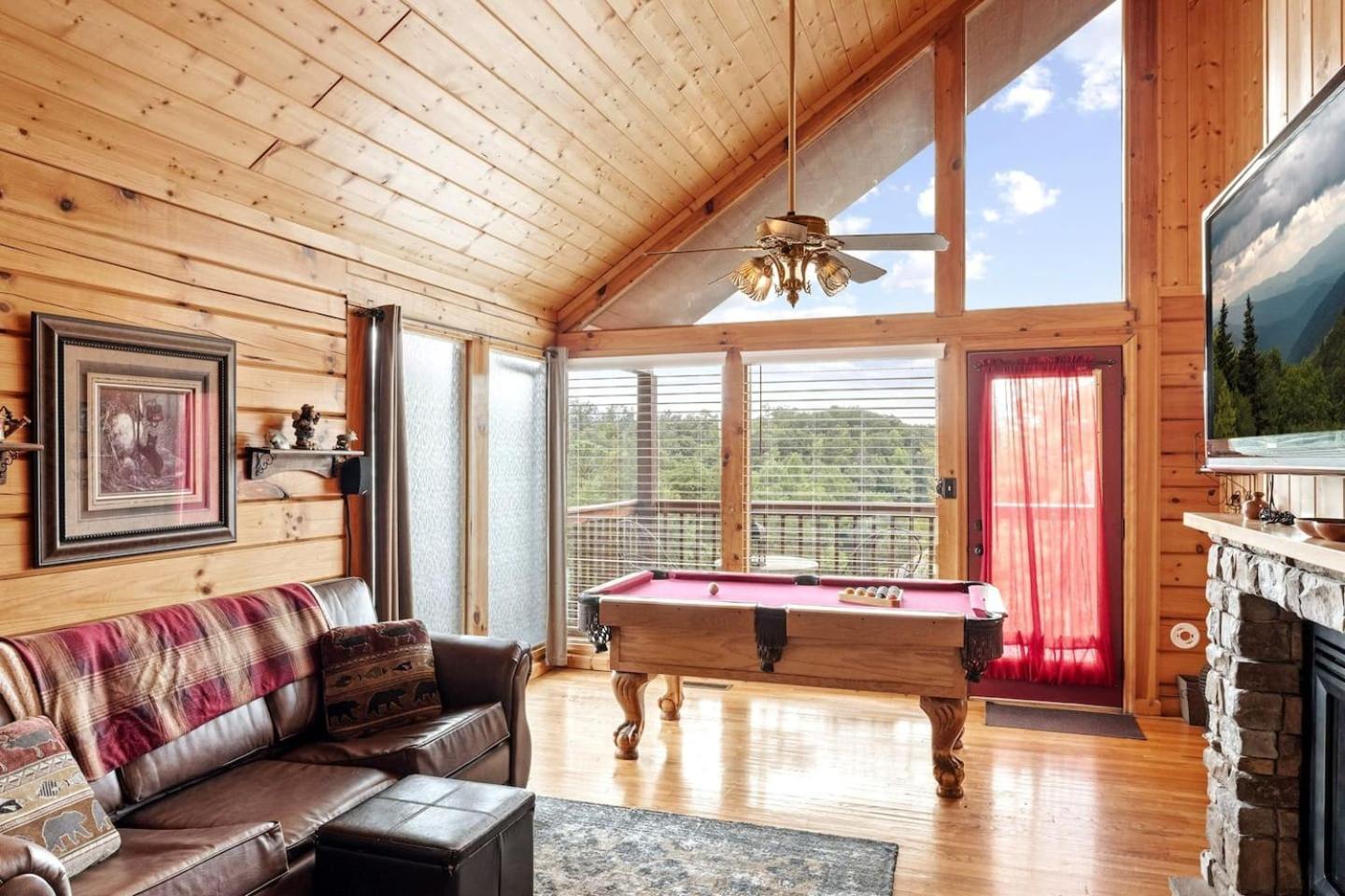 Views I Mins To Dollywood I Hot Tub I Pool Table Sevierville Exterior foto