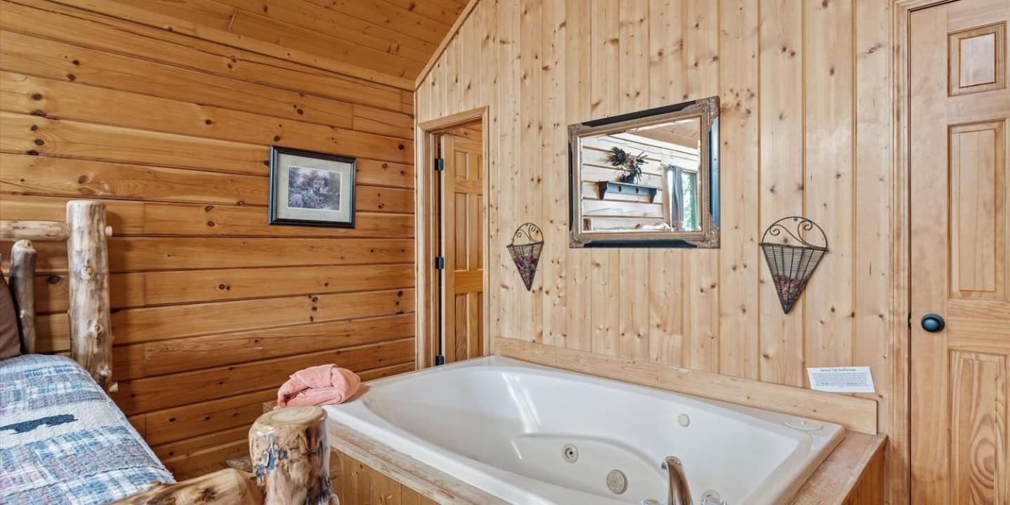 Views I Mins To Dollywood I Hot Tub I Pool Table Sevierville Exterior foto
