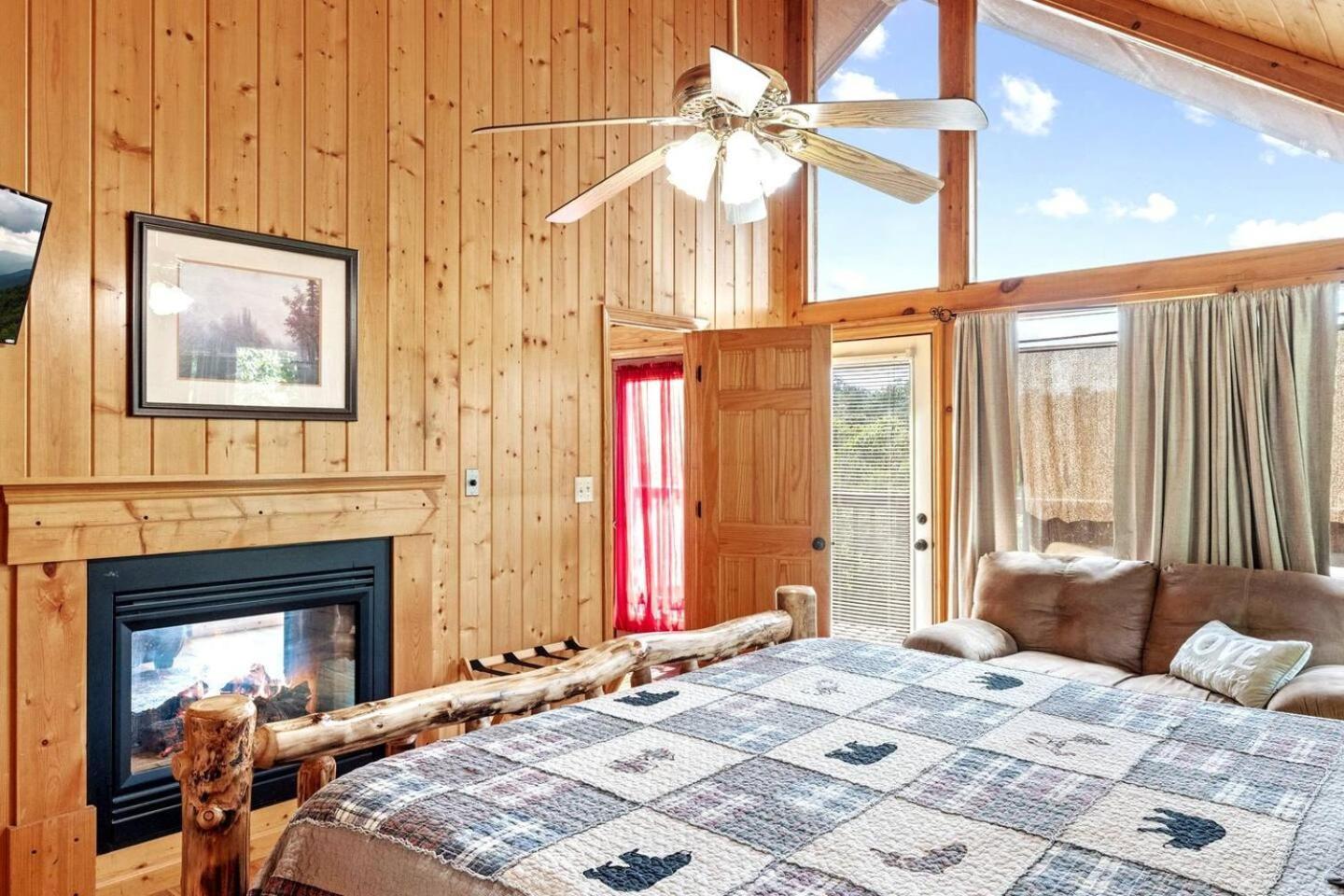 Views I Mins To Dollywood I Hot Tub I Pool Table Sevierville Exterior foto