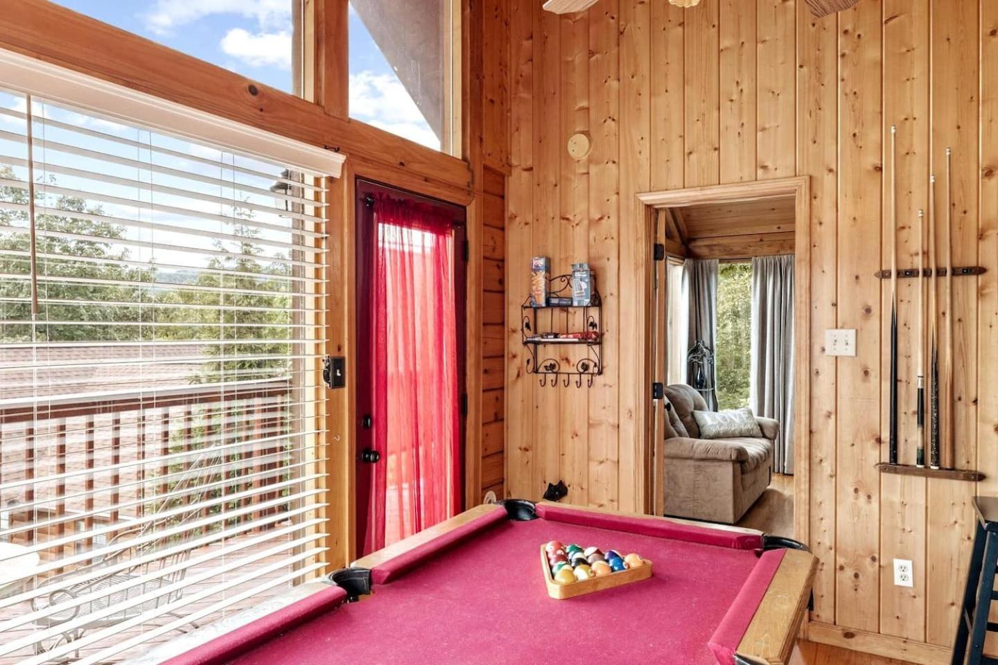 Views I Mins To Dollywood I Hot Tub I Pool Table Sevierville Exterior foto