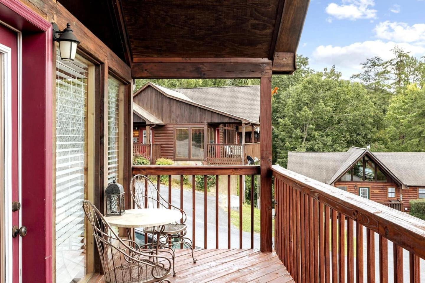 Views I Mins To Dollywood I Hot Tub I Pool Table Sevierville Exterior foto