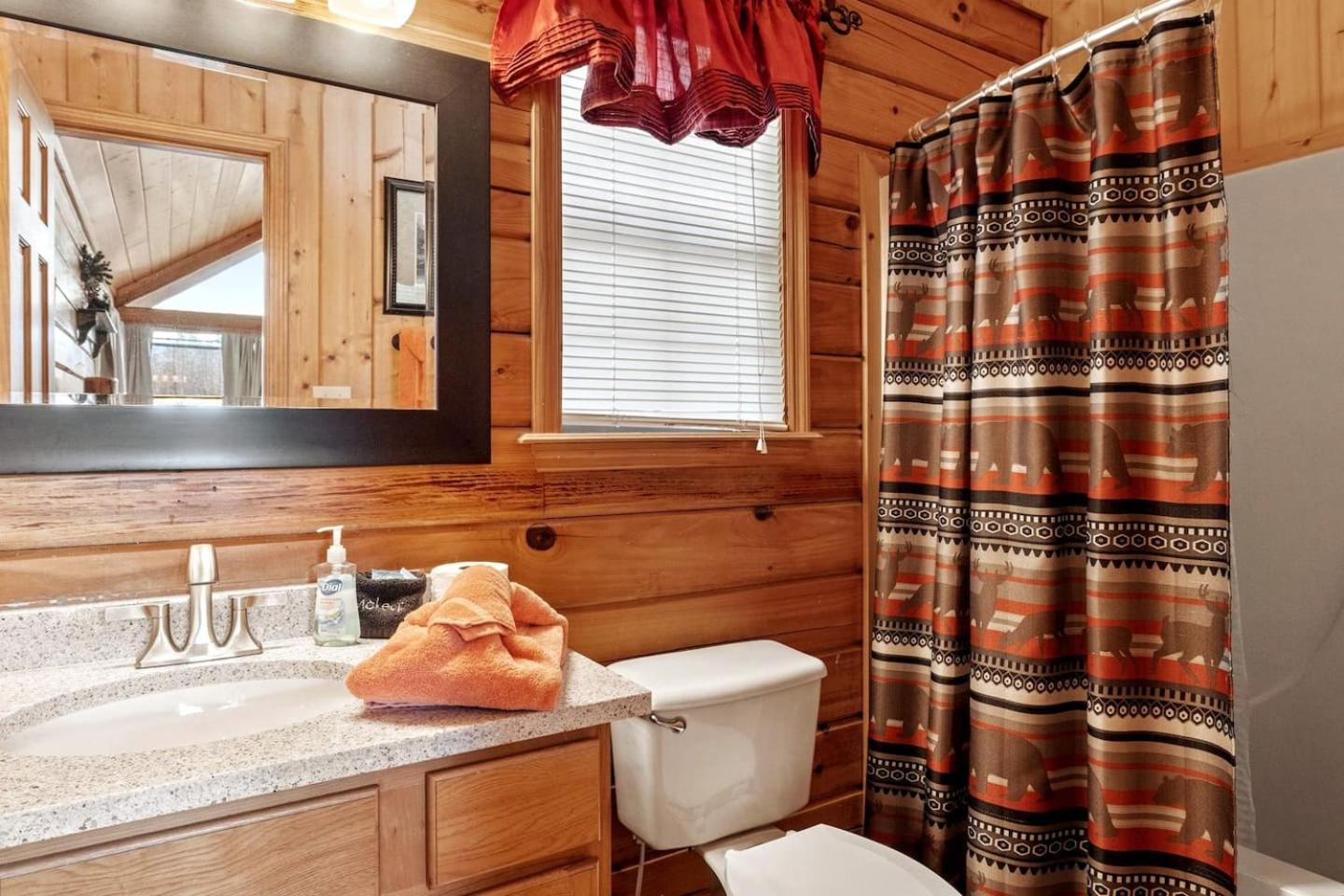 Views I Mins To Dollywood I Hot Tub I Pool Table Sevierville Exterior foto