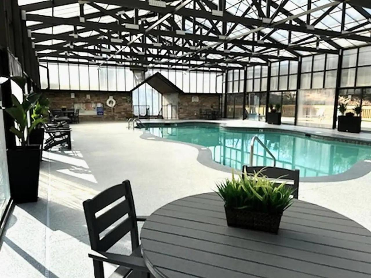 Views I Mins To Dollywood I Hot Tub I Pool Table Sevierville Exterior foto