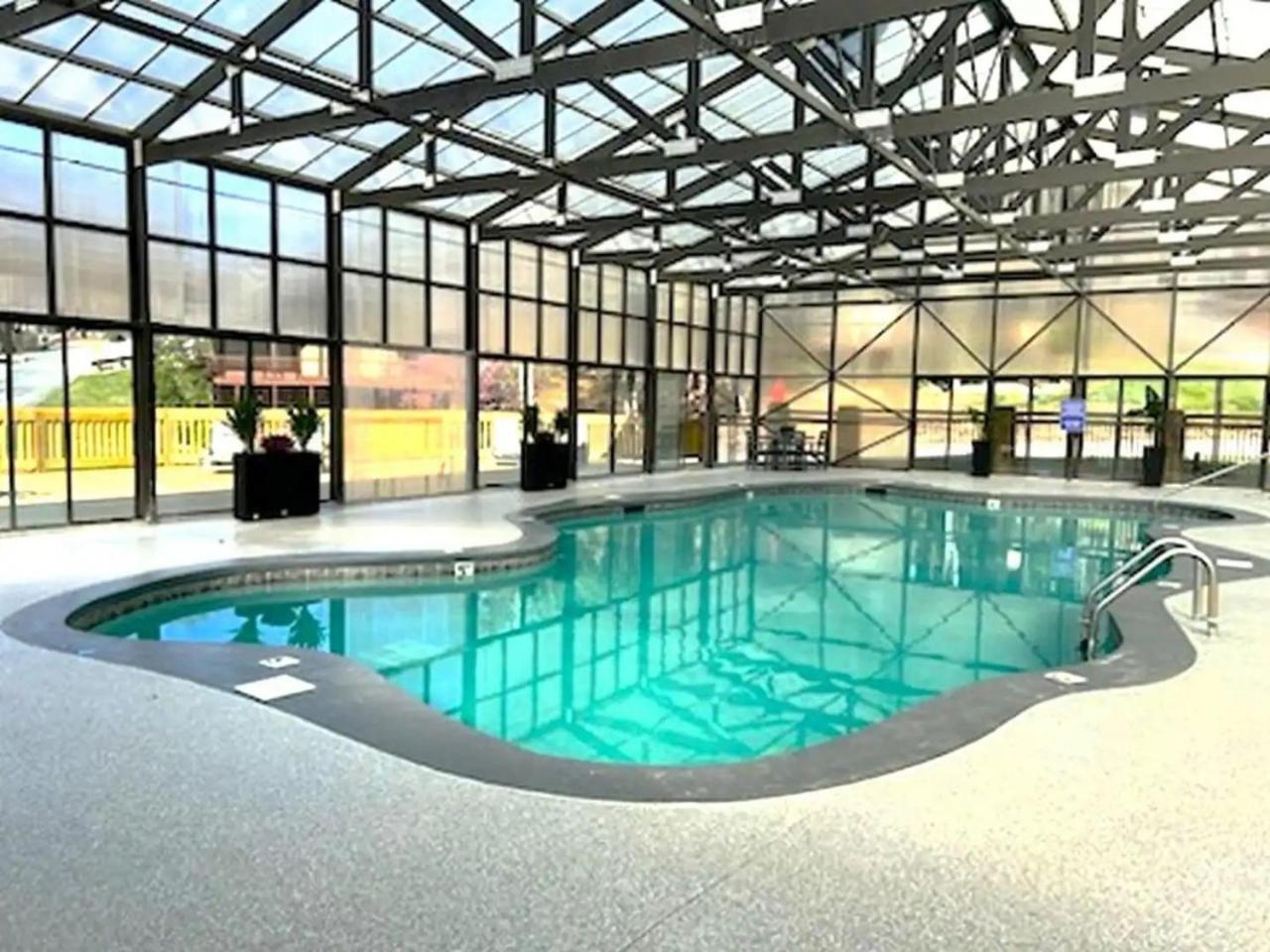 Views I Mins To Dollywood I Hot Tub I Pool Table Sevierville Exterior foto